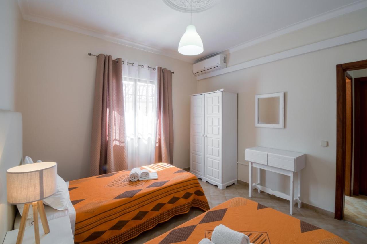 Apartamentos Pinto Quarteira Εξωτερικό φωτογραφία